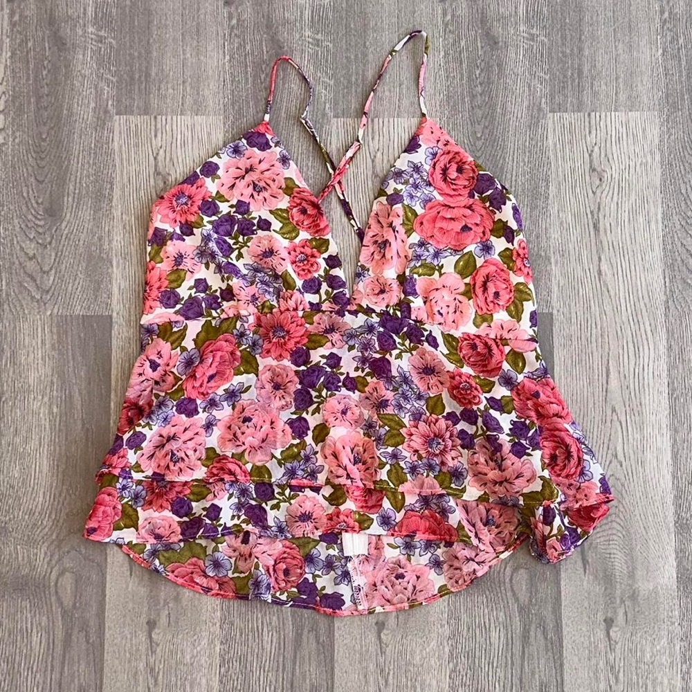 ASTR The Label Pink and purple floral print cami top